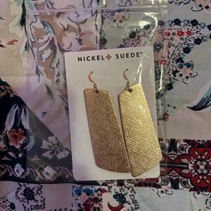 Nickel & Suede Gold Textured Earrings